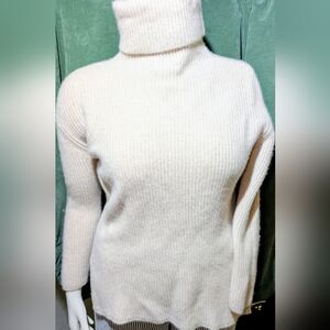 Cashmere Woman's Turtleneck Sweater Nordstrom Signature Size Small Beige/Cream